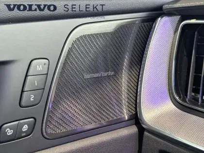 Photo 48 Volvo Xc60  T6 AWD Hybride rechargeable 253 ch+145 ch Geartronic 8