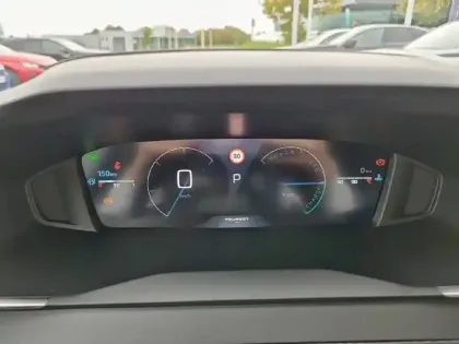 Photo 29 Peugeot 2008  Hybrid 145 e-DCS6