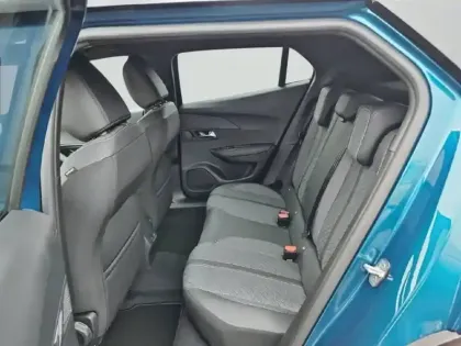 Photo 31 Peugeot 2008  Hybrid 145 e-DCS6