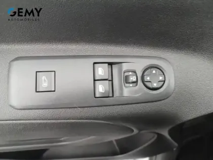 Photo 11 Peugeot Partner  FOURGON STANDARD 650 KG BLUEHDI 100 S&S BVM6