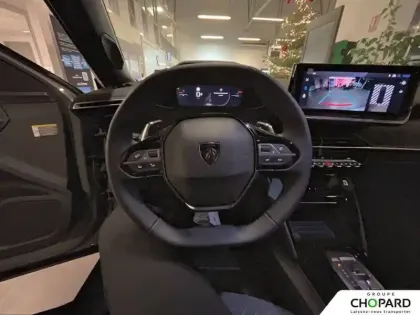 Photo 15 Peugeot 2008  Hybrid 145 e-DCS6