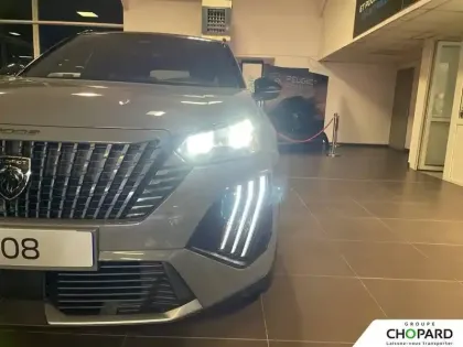 Photo 21 Peugeot 2008  Hybrid 145 e-DCS6