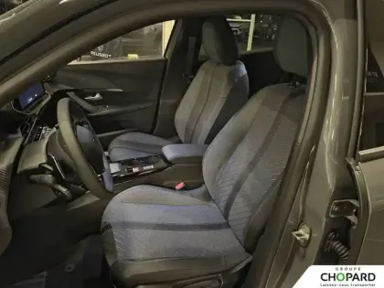 Photo 10 Peugeot 2008  Hybrid 145 e-DCS6