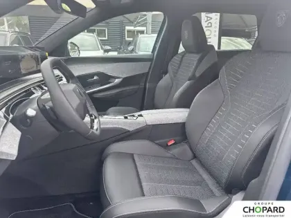 Photo 31 Peugeot 5008  Hybrid 145 ch e-DCS6