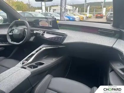Photo 33 Peugeot 5008  Hybrid 145 ch e-DCS6