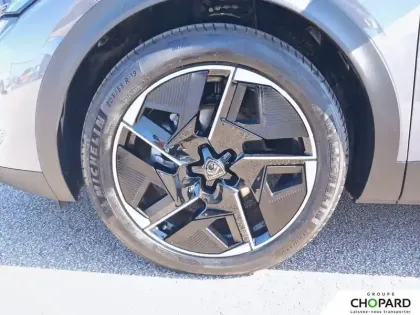 Photo 84 Peugeot 408  Hybrid 145 e-DCS6