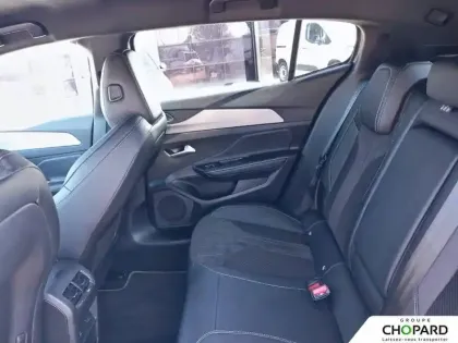 Photo 50 Peugeot 408  Hybrid 145 e-DCS6