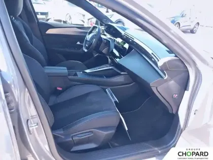 Photo 44 Peugeot 408  Hybrid 145 e-DCS6