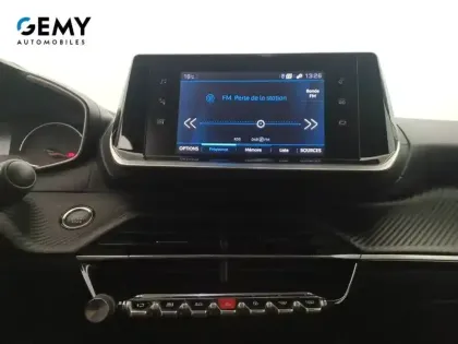 Photo 29 Peugeot 2008  PureTech 100 S&S BVM6