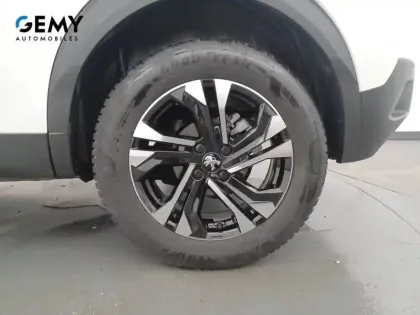 Photo 26 Peugeot 2008  PureTech 100 S&S BVM6