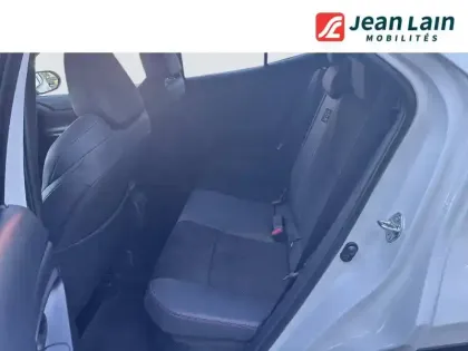 Photo 16 Toyota Yaris  Cross Hybride 130h 2WD