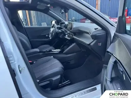 Photo 12 Peugeot 2008  Hybrid 145 e-DCS6