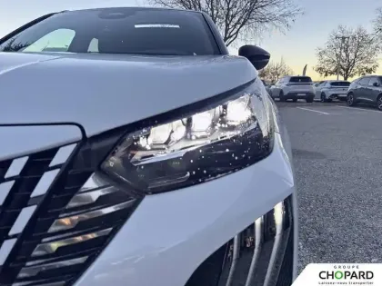 Photo 21 Peugeot 2008  Hybrid 145 e-DCS6