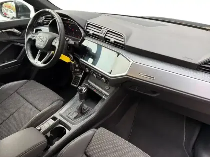 Photo 8 Audi Q3  Sportback 35 TFSI 150 ch S tronic 7