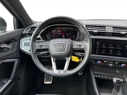 Photo 35 Audi Q3  Sportback 35 TFSI 150 ch S tronic 7