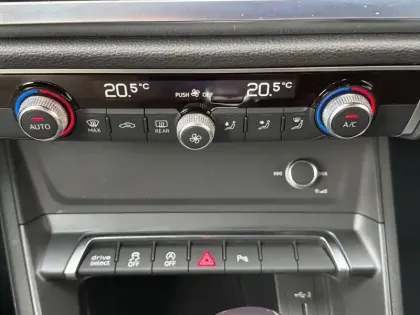 Photo 20 Audi Q3  Sportback 35 TFSI 150 ch S tronic 7