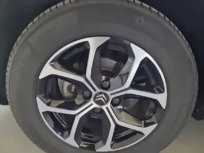 Photo 12 Citroën C3 Aircross  BlueHDi 110 S&S BVM6