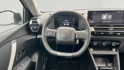 Photo 12 Citroën C4  Hybride 145 e-DCS6