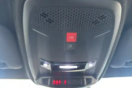 Photo 23 Peugeot 208  Hybrid 100 e-DCS6