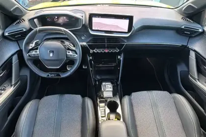 Photo 15 Peugeot 208  Hybrid 100 e-DCS6