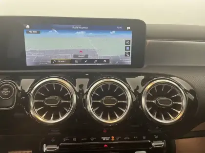 Photo 20 Mercedes Classe A  250 e 8G-DCT