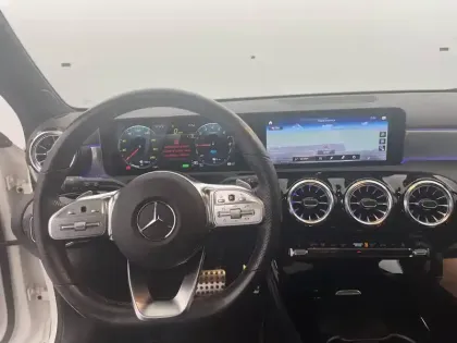 Photo 21 Mercedes Classe A  250 e 8G-DCT