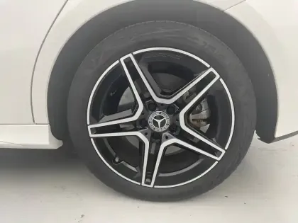 Photo 16 Mercedes Classe A  250 e 8G-DCT