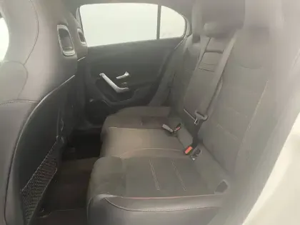 Photo 15 Mercedes Classe A  250 e 8G-DCT