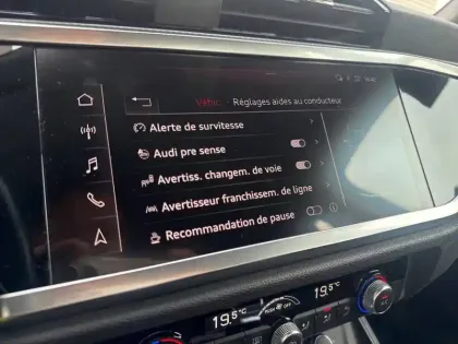 Photo 90 Audi Q3  35 TFSI 150 ch S tronic 7