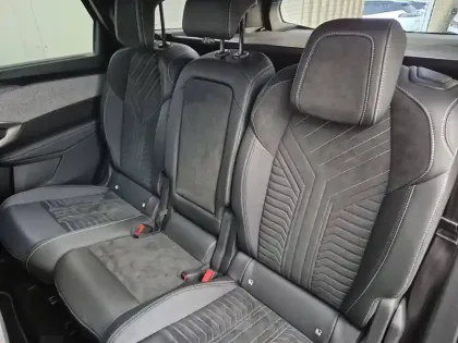 Photo 63 Peugeot 5008  Hybrid 145 e-DCS6