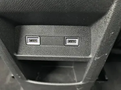 Photo 50 Peugeot 408  PureTech 130 ch S&S EAT8