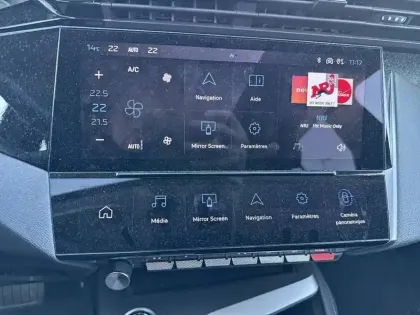 Photo 18 Peugeot 408  PureTech 130 ch S&S EAT8