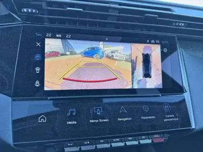 Photo 20 Peugeot 408  PureTech 130 ch S&S EAT8