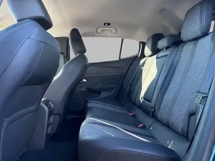 Photo 11 Peugeot 408  PureTech 130 ch S&S EAT8