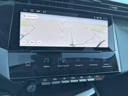 Photo 21 Peugeot 408  PureTech 130 ch S&S EAT8