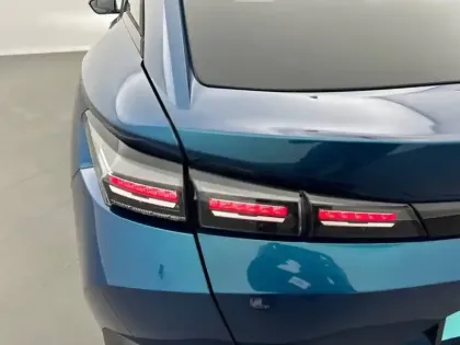 Photo 42 Peugeot 408  PureTech 130 ch S&S EAT8