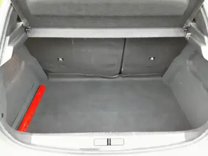 Photo 45 Peugeot 208  Electrique 50 kWh 136ch