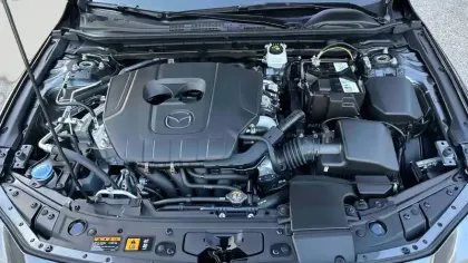 Photo 10 Mazda Mazda3  Berline 2.5L e-SKYACTIV-G M Hybrid 140 ch BVM6