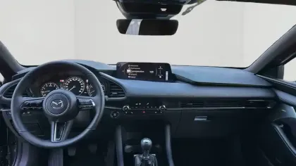 Photo 12 Mazda Mazda3  Berline 2.5L e-SKYACTIV-G M Hybrid 140 ch BVM6