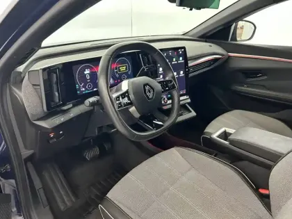 Photo 19 Renault Megane  E-Tech EV60 220 ch optimum charge