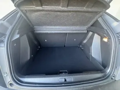 Photo 89 Peugeot 2008  Hybrid 145 e-DCS6