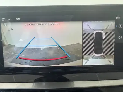 Photo 84 Peugeot 2008  Hybrid 145 e-DCS6