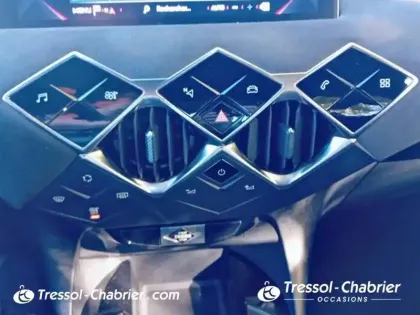 Photo 12 DS DS 3 DS3 Crossback BlueHDi 100 BVM6 Performance Line