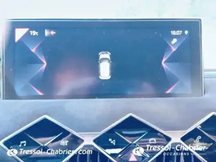 Photo 25 DS DS 3 DS3 Crossback BlueHDi 100 BVM6 Performance Line