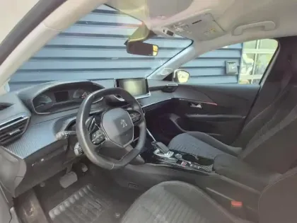 Photo 12 Peugeot 208  e- 136ch Active