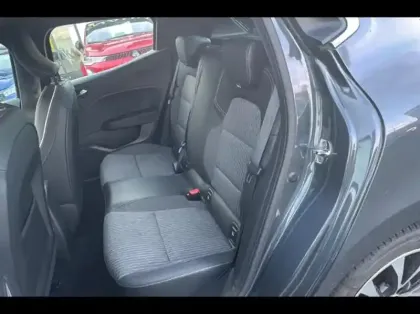 Photo 10 Renault Clio  1.6 E-Tech hybride 140ch Intens -21N