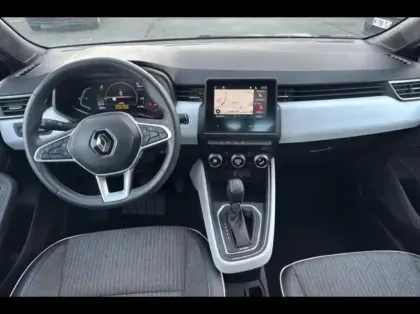 Photo 8 Renault Clio  1.6 E-Tech hybride 140ch Intens -21N