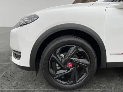 Photo 8 DS DS 3  Crossback Essence 130 Grand Chic Automatique