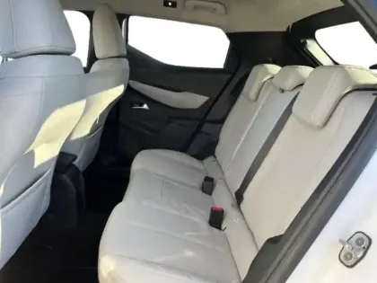 Photo 26 DS DS 3  Crossback Essence 130 Grand Chic Automatique