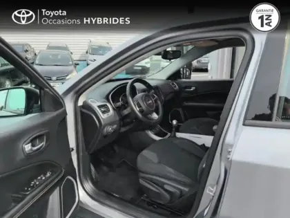 Photo 10 Jeep Compass  1.6 MultiJet II 120ch Signature 4x2 Euro6d-T